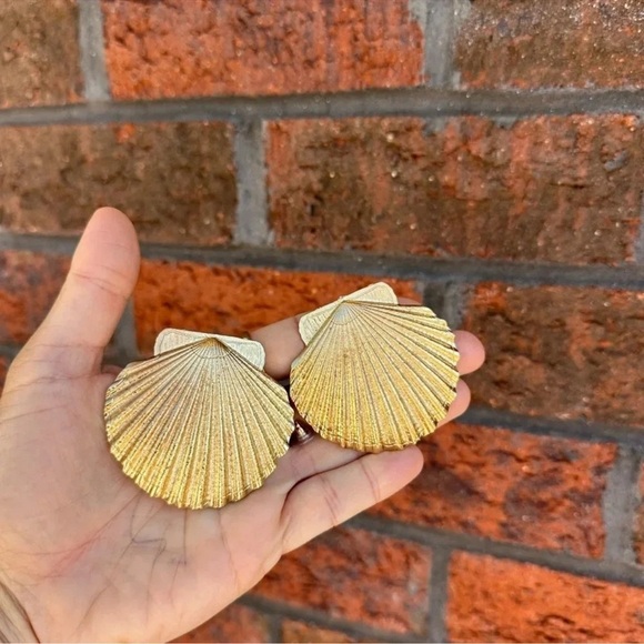 Anthropologie Seashell Gold Cream Rope Chain Earrings Necklace Set - Picture 4 of 12